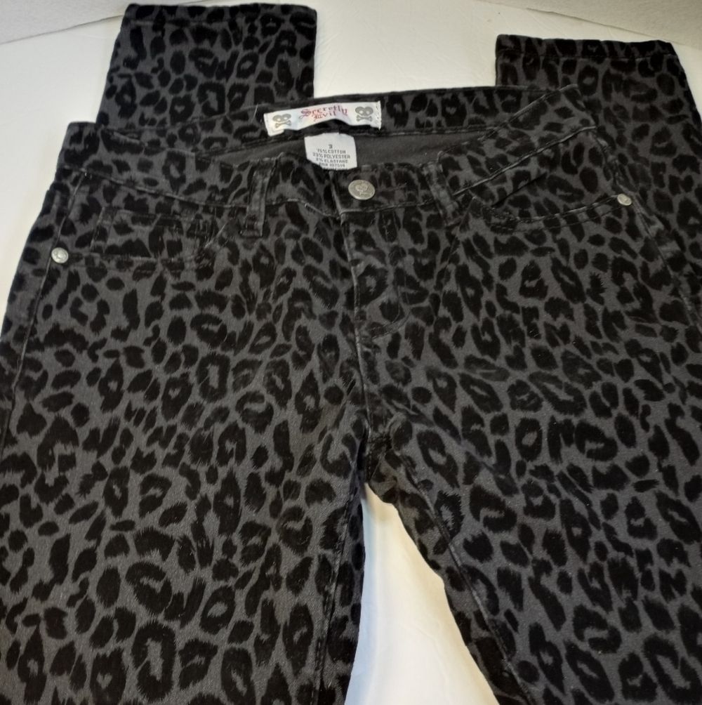 𝅺SECRETLY Evil Denim Jeans Womens 3